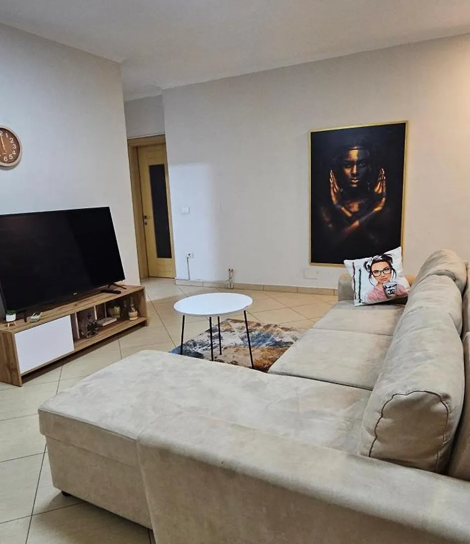 Bright Central Apartment Tirana